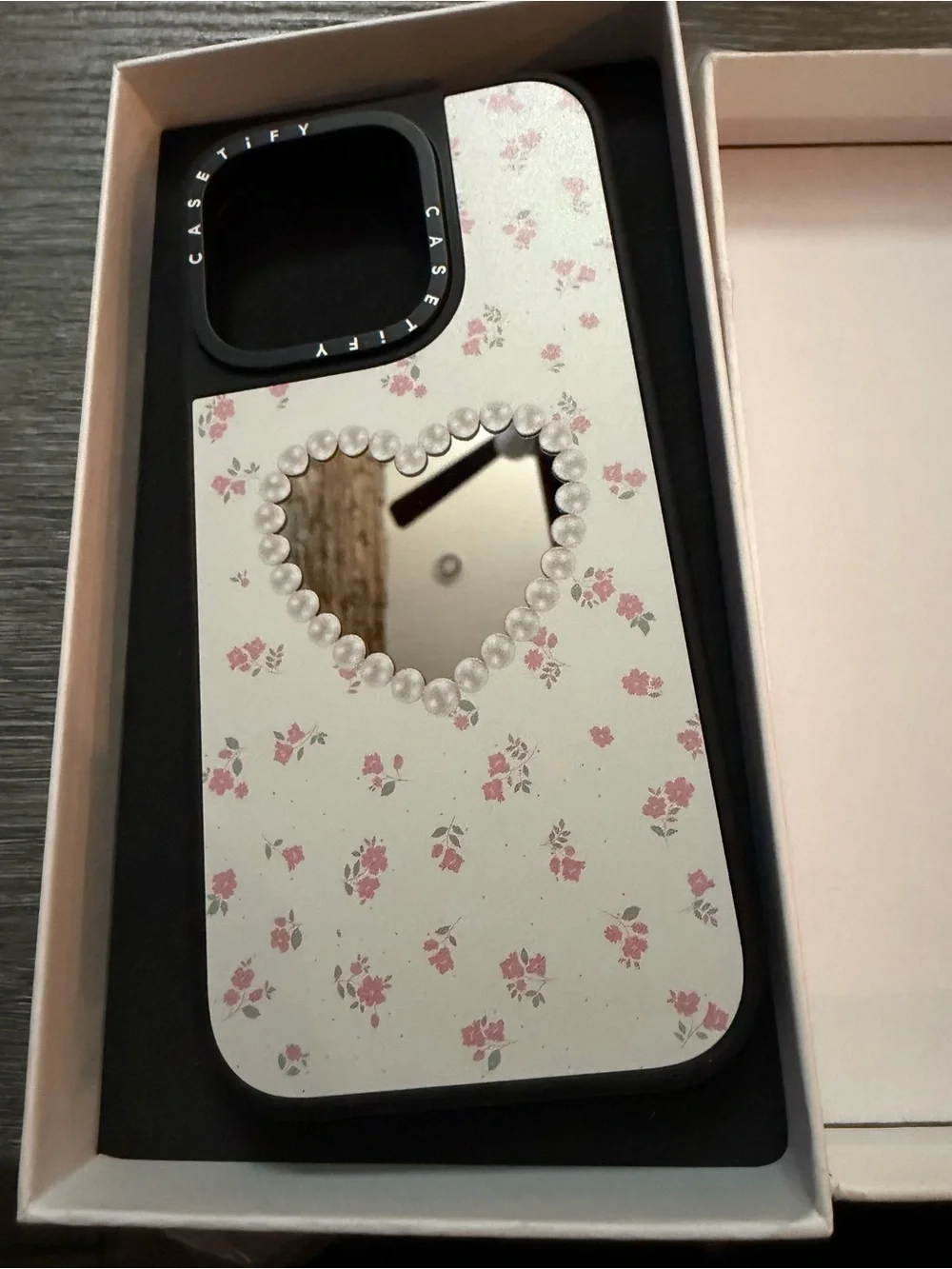 NIB CASETiFY For IPhone 16 Pro Max Case - Mirror Pearly Heart - Picture 2 of 6